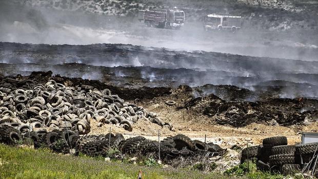 Estado del vertedero de neumáticos una semana después del incendio