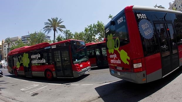 Imagen de archivo de unos conductores de la EMT