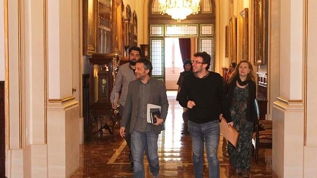 El alcalde Xulio Ferreiro, tras la aprobación de las cuentas