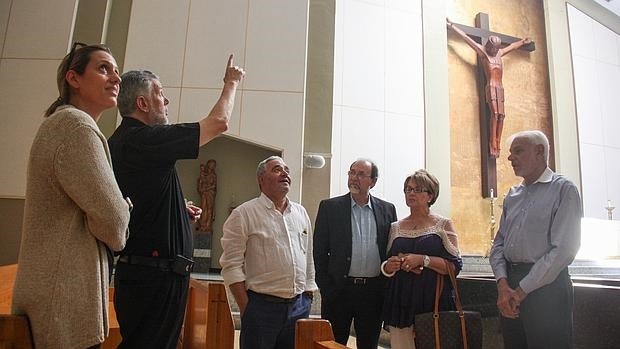 El secretario general de Las Edades, de visita ayer en la parroquia de Corpus Christi, en Miami