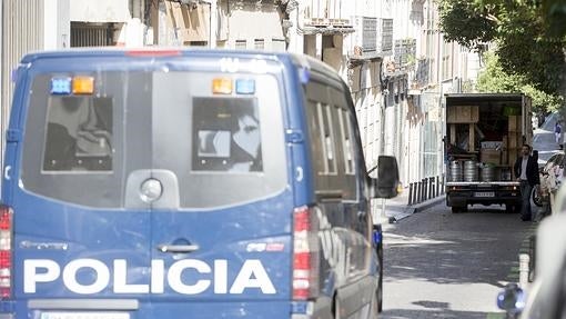 Desalojo del Patio Maravillas, en la calle Divino Pastor, 9, en agosto de 2015