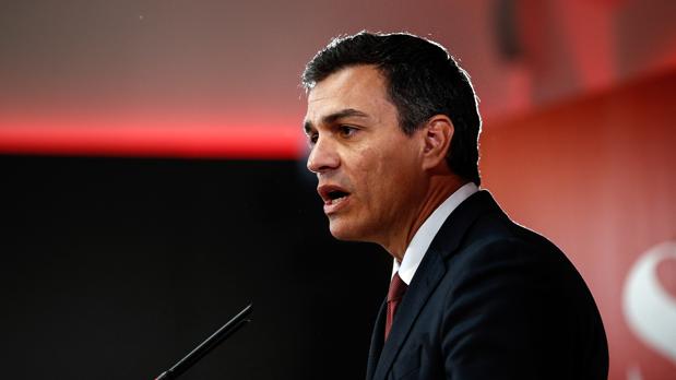 La reputación de Pedro Sánchez entre los españoles decae cuando acude a la televisión