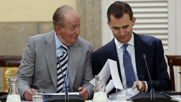 Los Reyes Don Juan Carlos y Don Felipe presiden la reunión del patronato de la Fundación Cotec