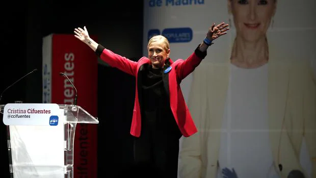 La presidenta de la Comunidad de Madrid y del PP madrileño, Cristina Cifuentes
