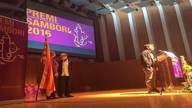 Imagen del conseller Marzà durante la gala de entrega de premios de la Fundación Sambori en el Palau de les Arts