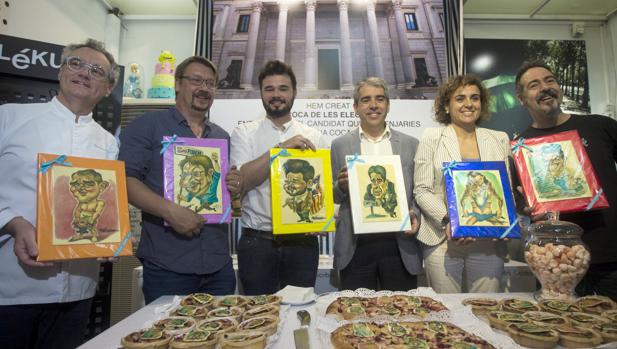 El pastelero Escribà y Joan Vizcarra, en los dos extremos, junto a líderes políticos catalanes