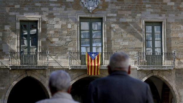 Una estelada en el balcón del Ayuntamiento de Manrrsa, en 2015