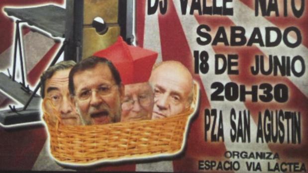 Detalle del cartel en el que se representan las cabezas cortadas junto a una guillotina