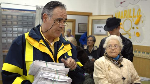 Tramitadas 63.589 peticiones de voto por correo en Castilla-La Mancha, el 44% más que el 20D