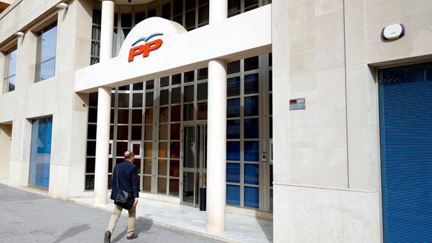 El PP exculpa a las administradoras del partido del delito electoral que investiga el juez
