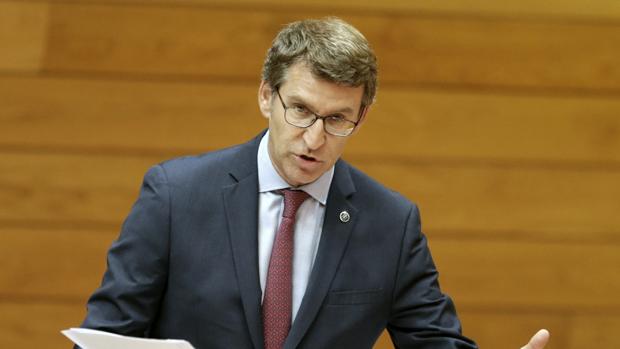 Feijóo tacha de «indigna» la denuncia por los tratamientos de la hepatitis C
