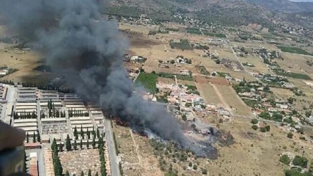 Incendio en la zona Borriolenc de Castellón