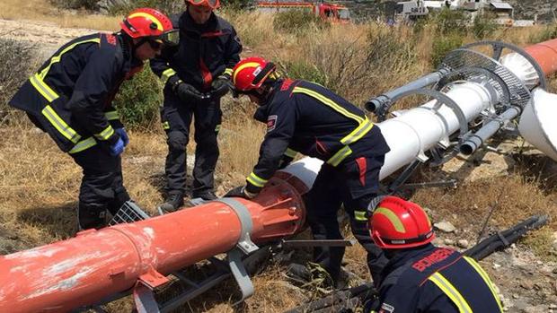 Muere aplastado por una antena de telefonía