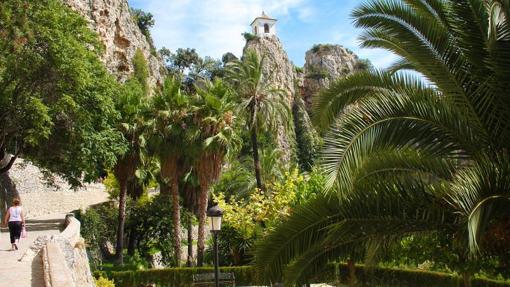 Vista de la rampa de acceso al casco antiguo de Guadalest