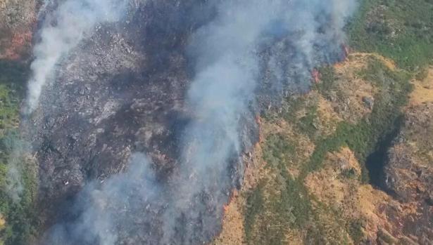 Nivel 1 en un incendio en los Arribes del Duero en Salamanca