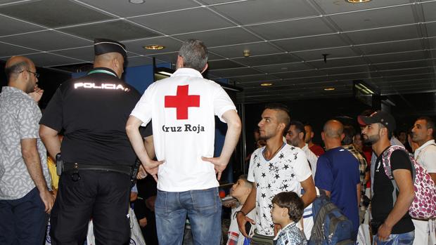 Aterrizan en España 155 refugiados procedentes del Líbano