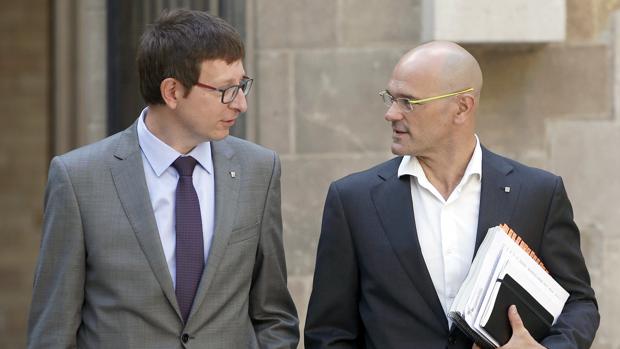 Mundó junto a Romeva esta mañana, acudiendo a la última reunión ordinaria del Ejecutivo catalán antes del verano