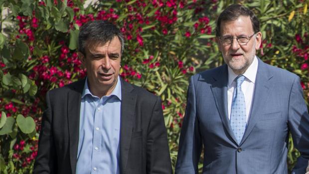 Miquel Vidal, a la izquierda, junto a Mariano Rajoy