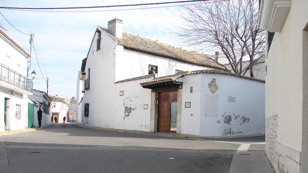 Se va a delimitar todo el entorno de protección de la Casa de Cervantes en Esquivias, que cuenta con la denominación de Monumento Histórico-Artístico desde 1971 y de BIC desde 1985