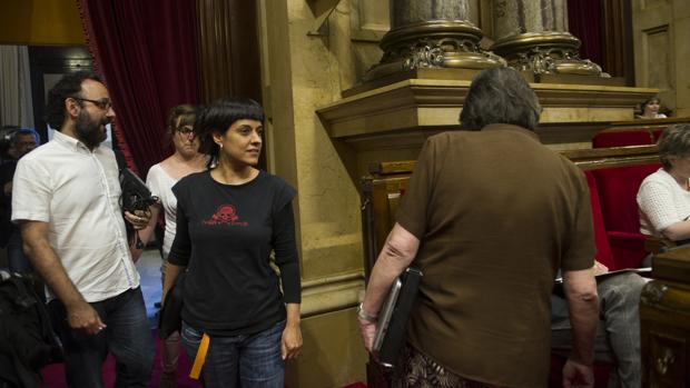 La diputada de la CUP, Anna Gabriel, en el Parlament