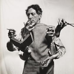 Jean Cocteau retratado por Halsman