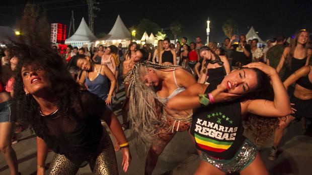 Imagen de archivo de algunos asistentes al festival Rototom