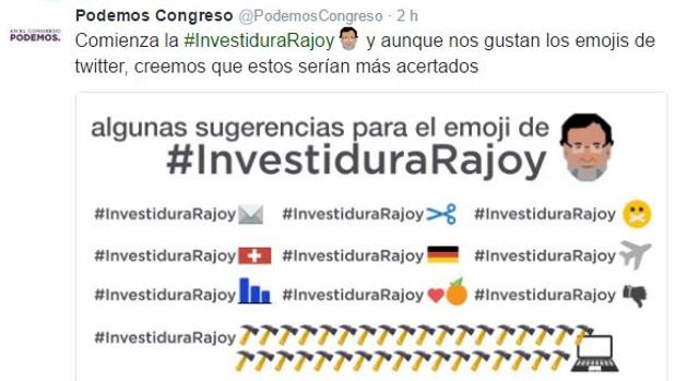 Tuit de Podemos en el que se mofa del emoji de Mariano Rajoy