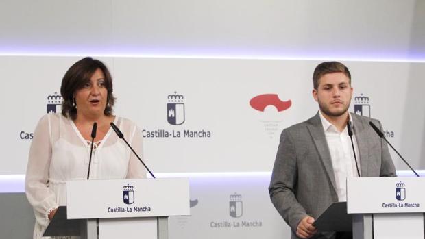 Patricia Franco y Nacho Hernando, durante la rueda de Prensa del Consejo de Gobierno en el Palacio de Fuensalida