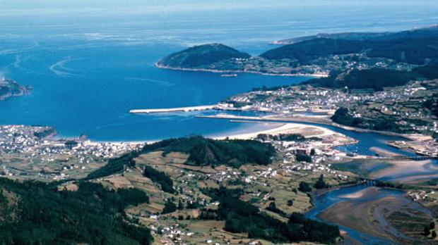 Vista aérea de la desemcadura del río Landro, en la Ría de Viveiro