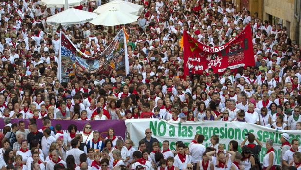 Una concentración celebrada durante los Sanfermines de 2015 en repulsa de la violación de una joven de 19 años