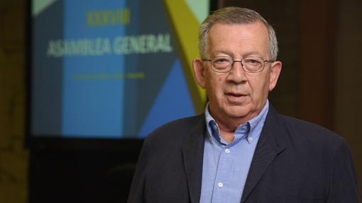 Benicio Alonso, primer consejero de Industria d ela Comunidad Canaria en 1981