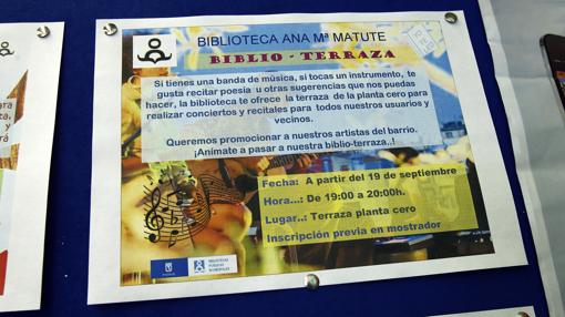 Cartel sobre los conciertos, en la biblioteca Ana María Matute