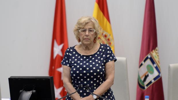 Carmena, en la sala de plenos del Ayuntamiento