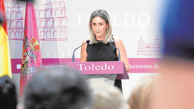 Milagros Tolón, alcaldesa de Toledo, este jueves durante la rueda de prensa