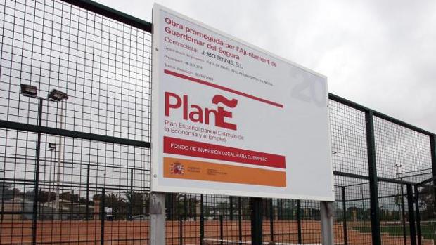 Pista de pádel en un polideportivo