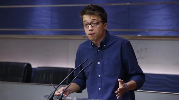 Íñigo Errejón en su rueda de prensa tras la Junta de Portavoces