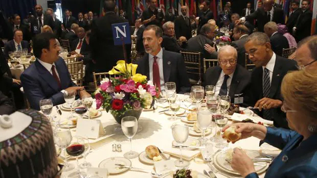 Septiembre de 2016: El Rey, durante el almuerzo ofrecido a los participantes en la Asamblea General de la ONU. Coincidió en la mesa con el presidente de Estados Unidos, Barack Obama