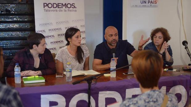 José García Molina, en Talavera este domingo, durante un encuentro con militantes