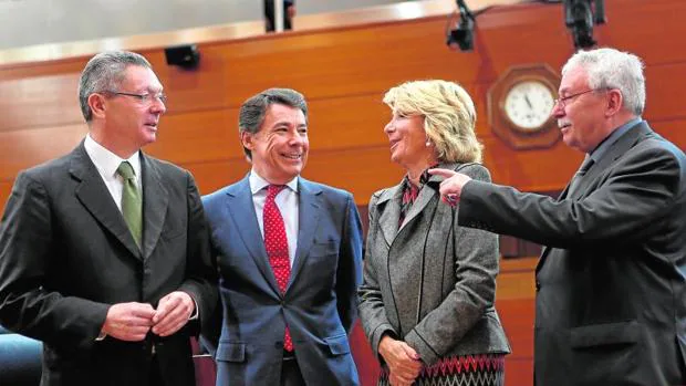 Gallardón, González, Aguirre y Leguina, en 2013 en la Asamblea
