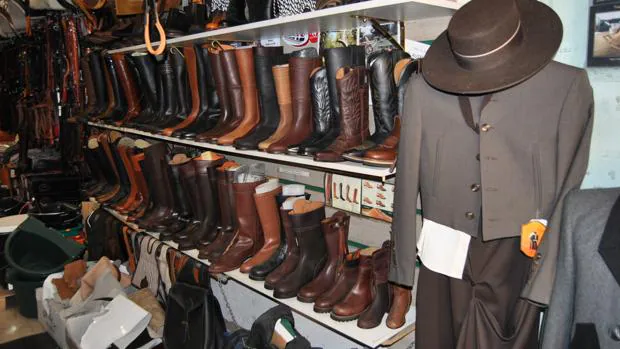 El Valenciano es una de las tiendas de referencia en la venta de botas para montar y para vestir