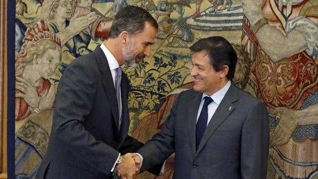 Fernández asegura que la sanción a los que no se abstengan será «muy medida»