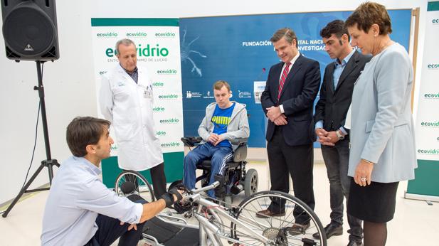 El hospital cuenta desde hacer con una nueva bicicleta de mano