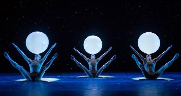 «Momix Forever», bailar la magia