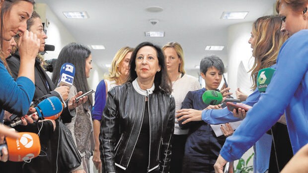 Margarita Robles, el pasado lunes en el Congreso tras presentar las alegaciones contra su sanción