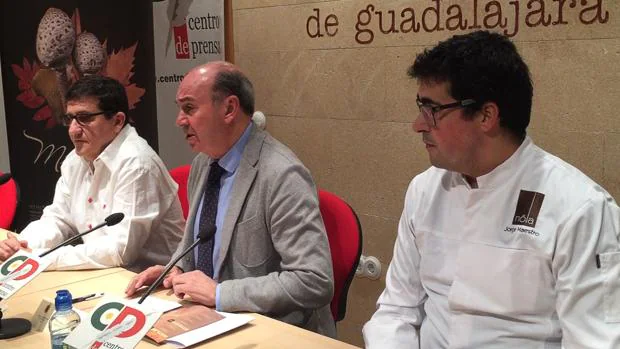 El alcalde de Sigüenza ha presentado las Jornadas Micológicas, junto a Jorge Maestro y Javier Munilla