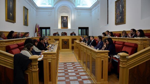 El pleno de Toledo también aprobó declarar a la ciudad como «territorio libre de paraísos fiscales»