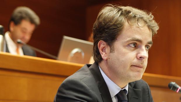 El Gobierno anuncia los nuevos cargos de Roberto Bermúdez de Castro y Agustín Conde