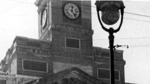 El reloj de la Puerta del Sol, entre 1936 y 1939