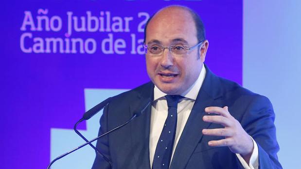 El fiscal pide la imputación del presidente murciano por el caso «Auditorio»