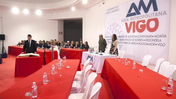 El alcalde de Vigo, Abel Caballero, en la asamblea del ente